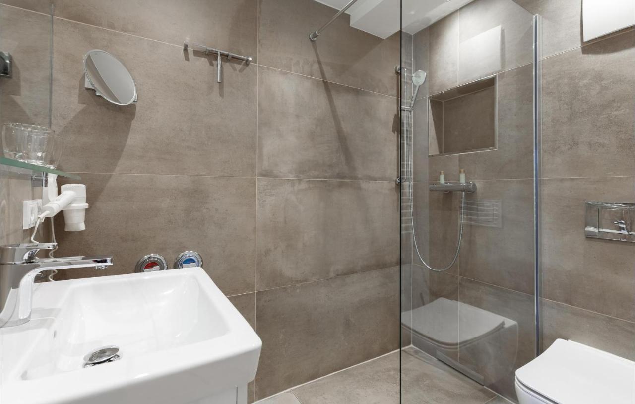 Angel Apartment Binz Luaran gambar